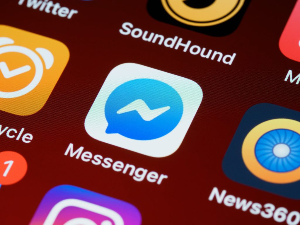 facebook messenger app icon - apps and the digital customer service experience